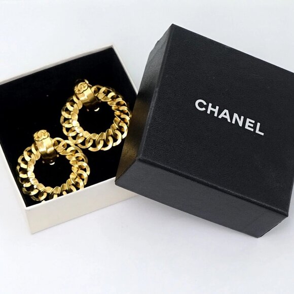 CHANEL CC Logos Hoop Circle Clip-On Earrings Gold Tone 96P Auth w/Box - Picture 9 of 16